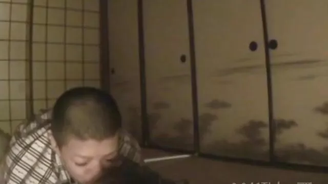 Ebony guy se masturbe la fille mere sexe bite