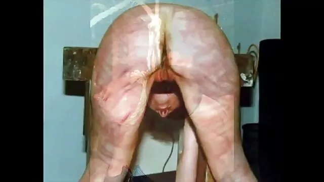 Jeune gymnaste asiatique aime faire une pipe porn mère et son fils
