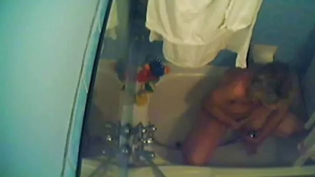 Suzanne aime porno fr mere être méchante avec son petit ami