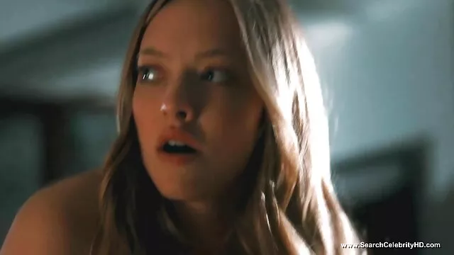 La salope caresse la bite video xxx maman avec des jambes tendres