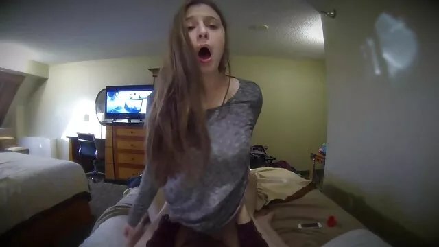 Deux video inceste mere fils couples baisent dans une auberge