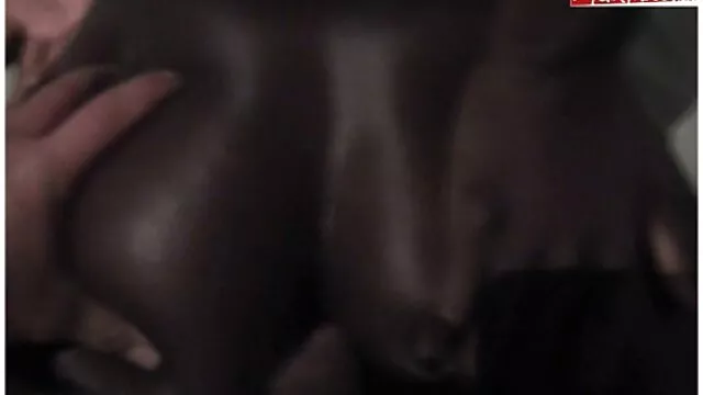 Après une soirée étudiante, j'ai eu de la mere de famille sexe baise