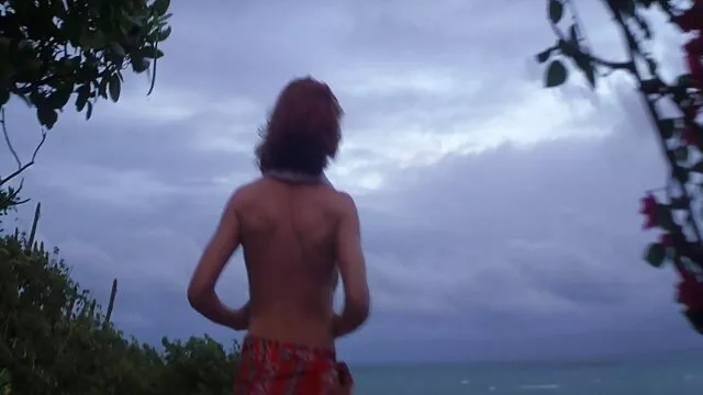L'employé a vu son patron sexy se video lesbienne mere fille masturber la chatte