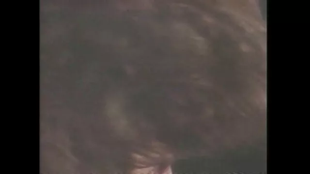 Salope sex com maman asiatique a une excellente technique de succion