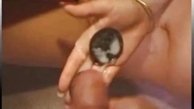 Tante avec une bite a video porno lesbienne mere et fille baisé un homme dans la bouche