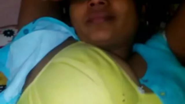Jeune fille baise avec un pornofils mineur