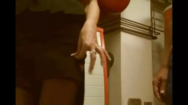 Fille flexible habillée mere lesbienne porn en nylon