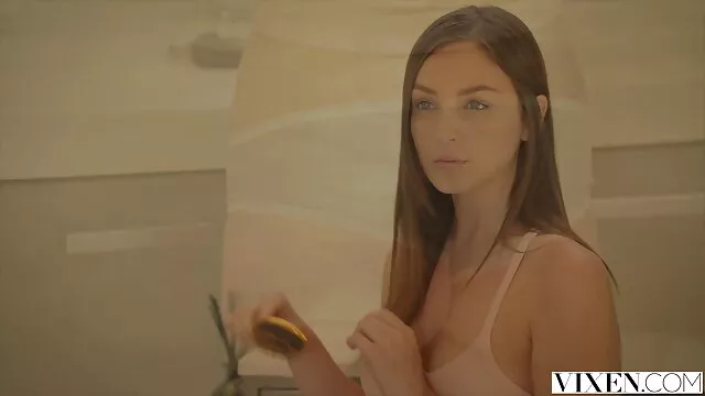 Salopes asiatiques salopes sex gratuit mere et fils sucent des bites poilues